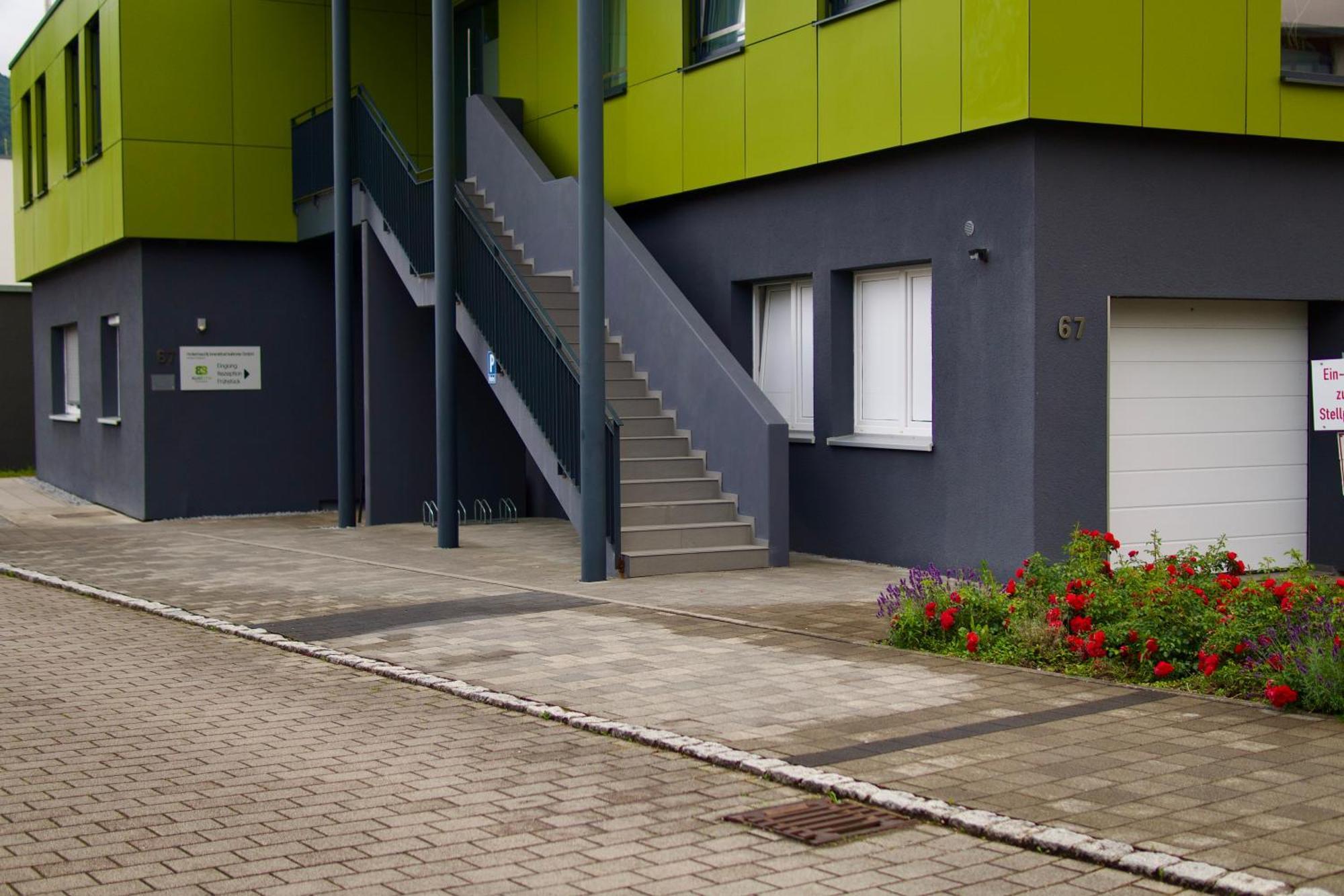 Bed & Breakfast Outlet Hotel Dettingen an der Erms Zewnętrze zdjęcie