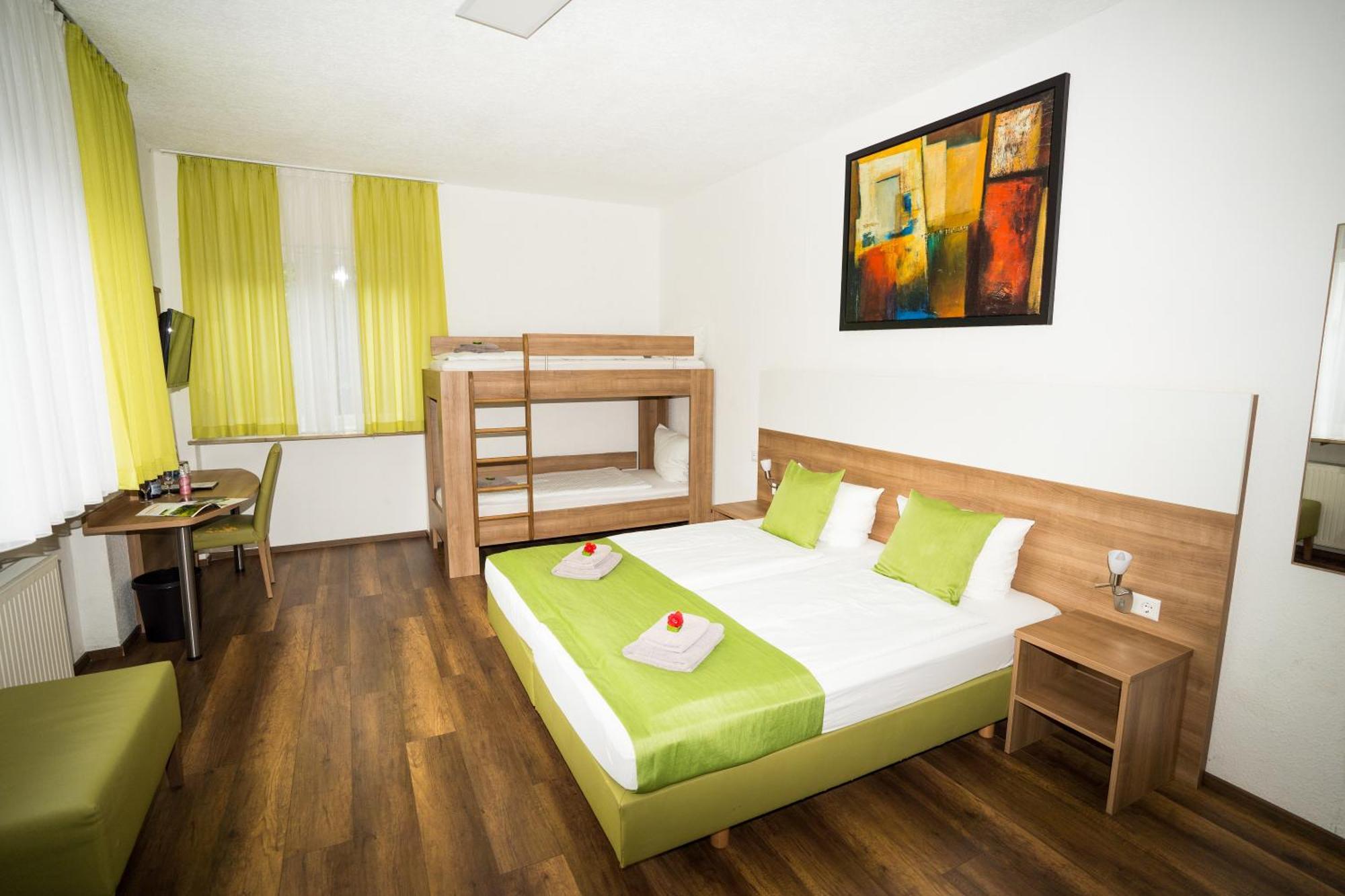 Bed & Breakfast Outlet Hotel Dettingen an der Erms Zewnętrze zdjęcie