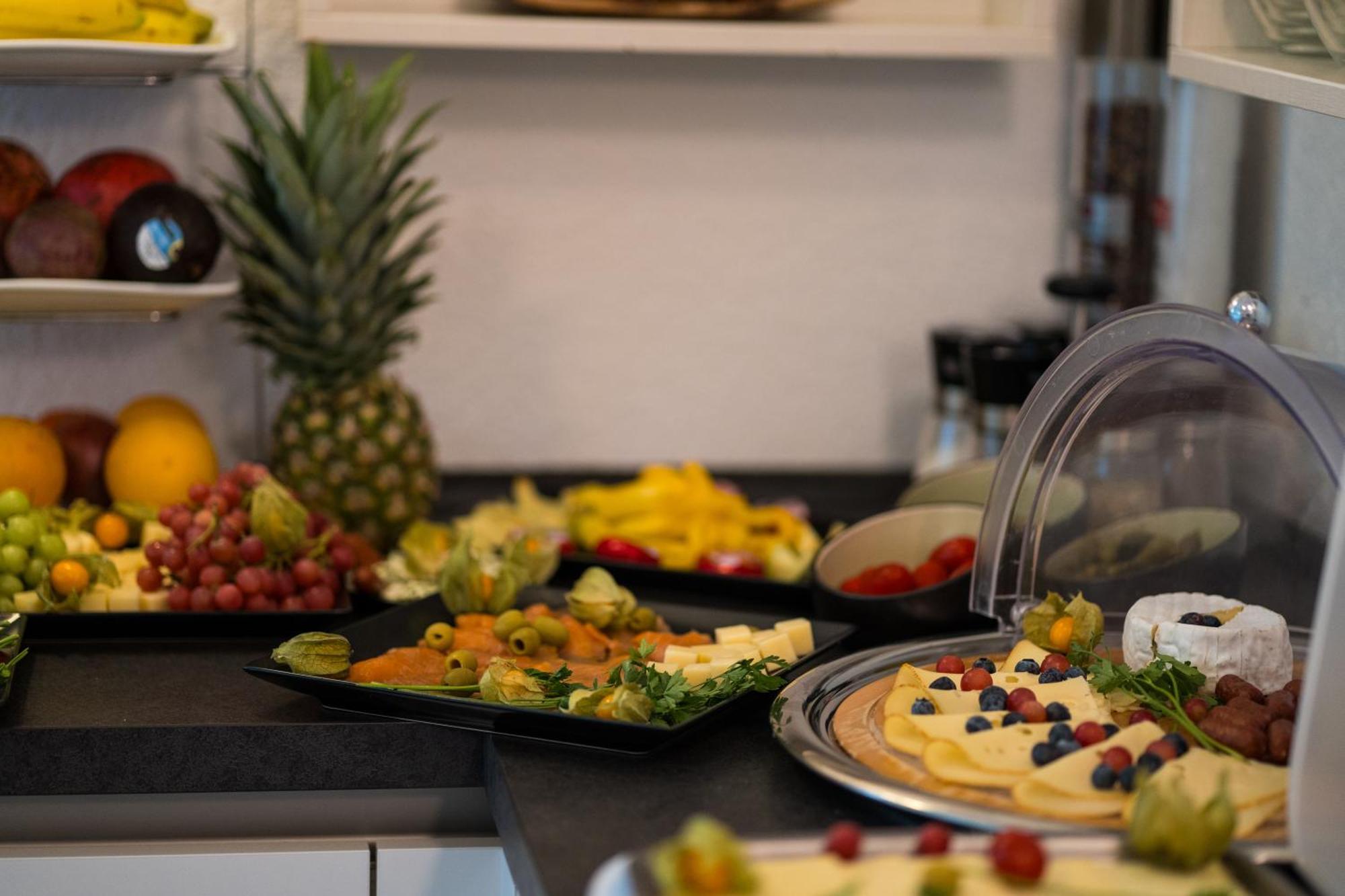 Bed & Breakfast Outlet Hotel Dettingen an der Erms Zewnętrze zdjęcie