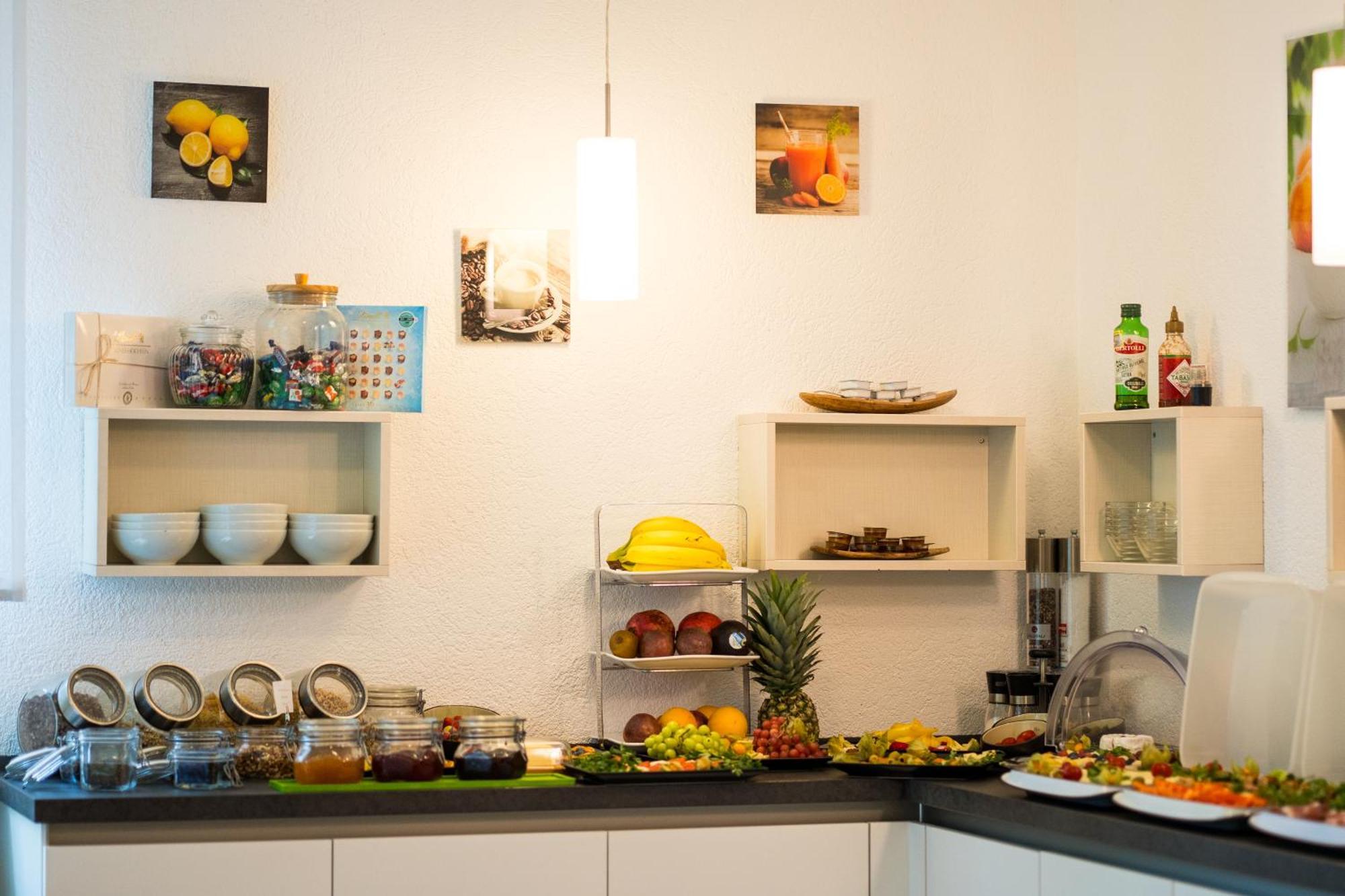 Bed & Breakfast Outlet Hotel Dettingen an der Erms Zewnętrze zdjęcie