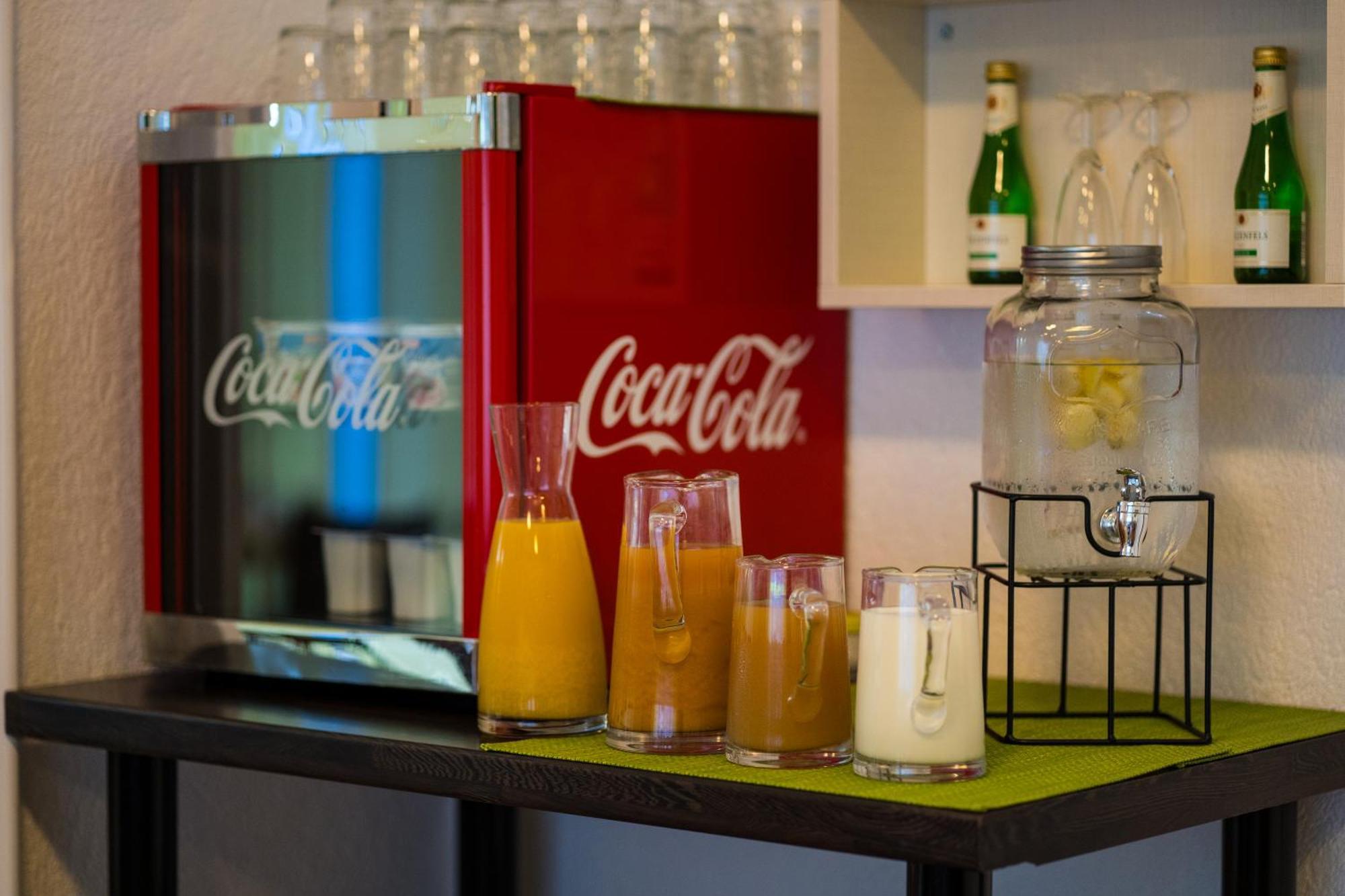 Bed & Breakfast Outlet Hotel Dettingen an der Erms Zewnętrze zdjęcie
